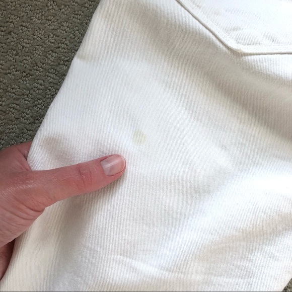 SUMMER CLOSEOUT ☀️ \Paige\• Bermuda Cutoff Shorts in Optic White - Picture 16 of 16